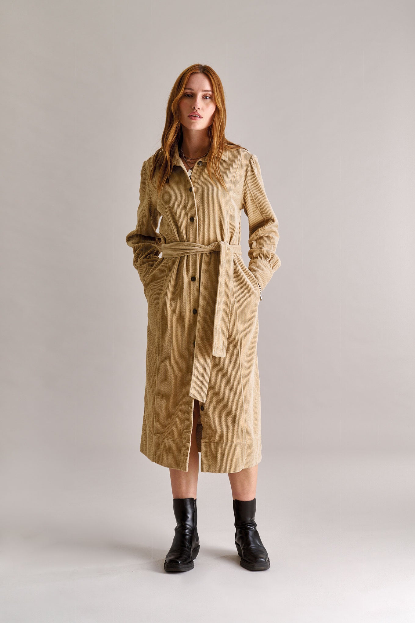 KOMODO  Jurk Haritti Cord Croissant Beige