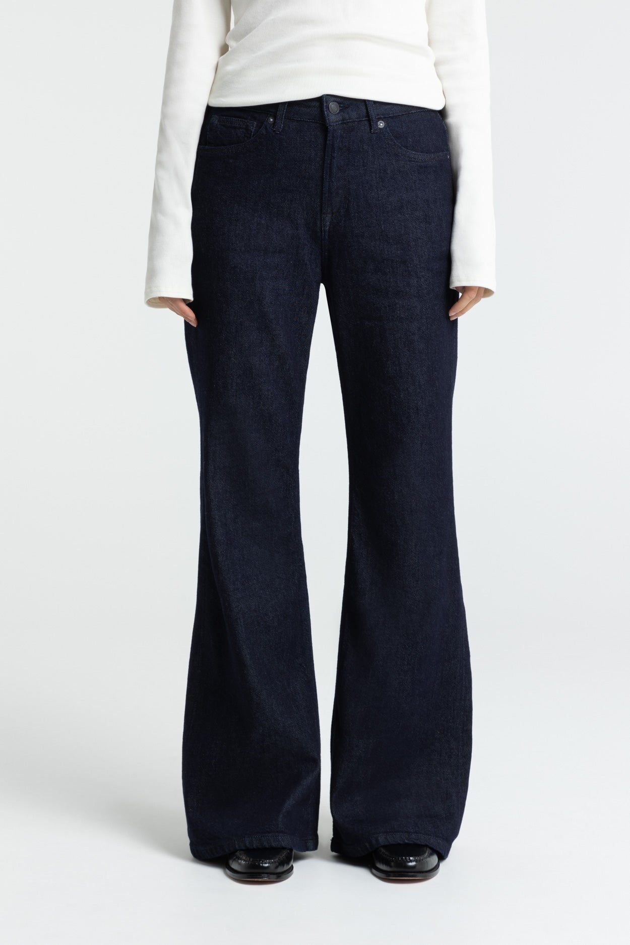 Kings of Indigo  Jeans Kukiko Blue Rinse