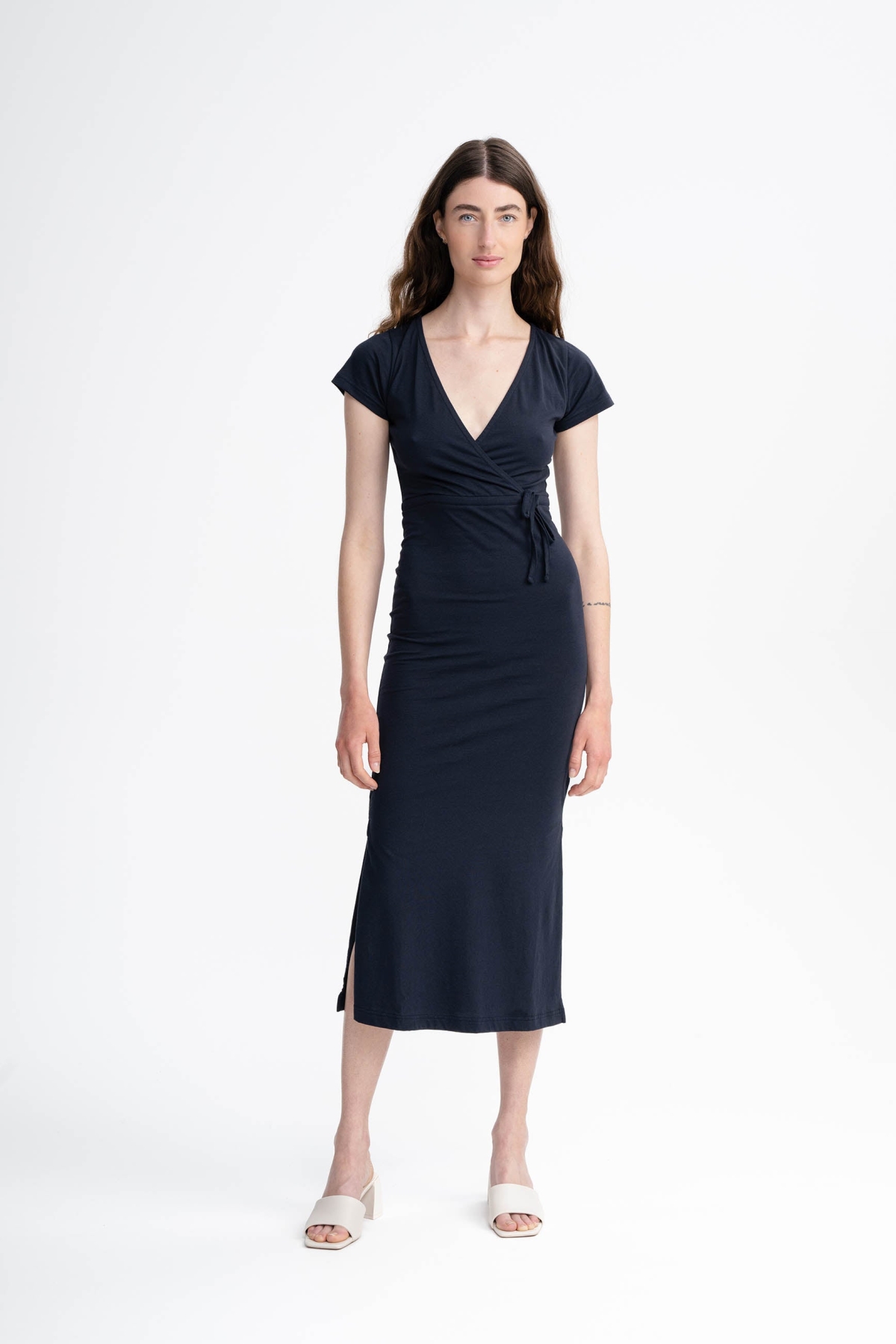 MELA  Jurk V-Hals Shreoshi Marineblauw