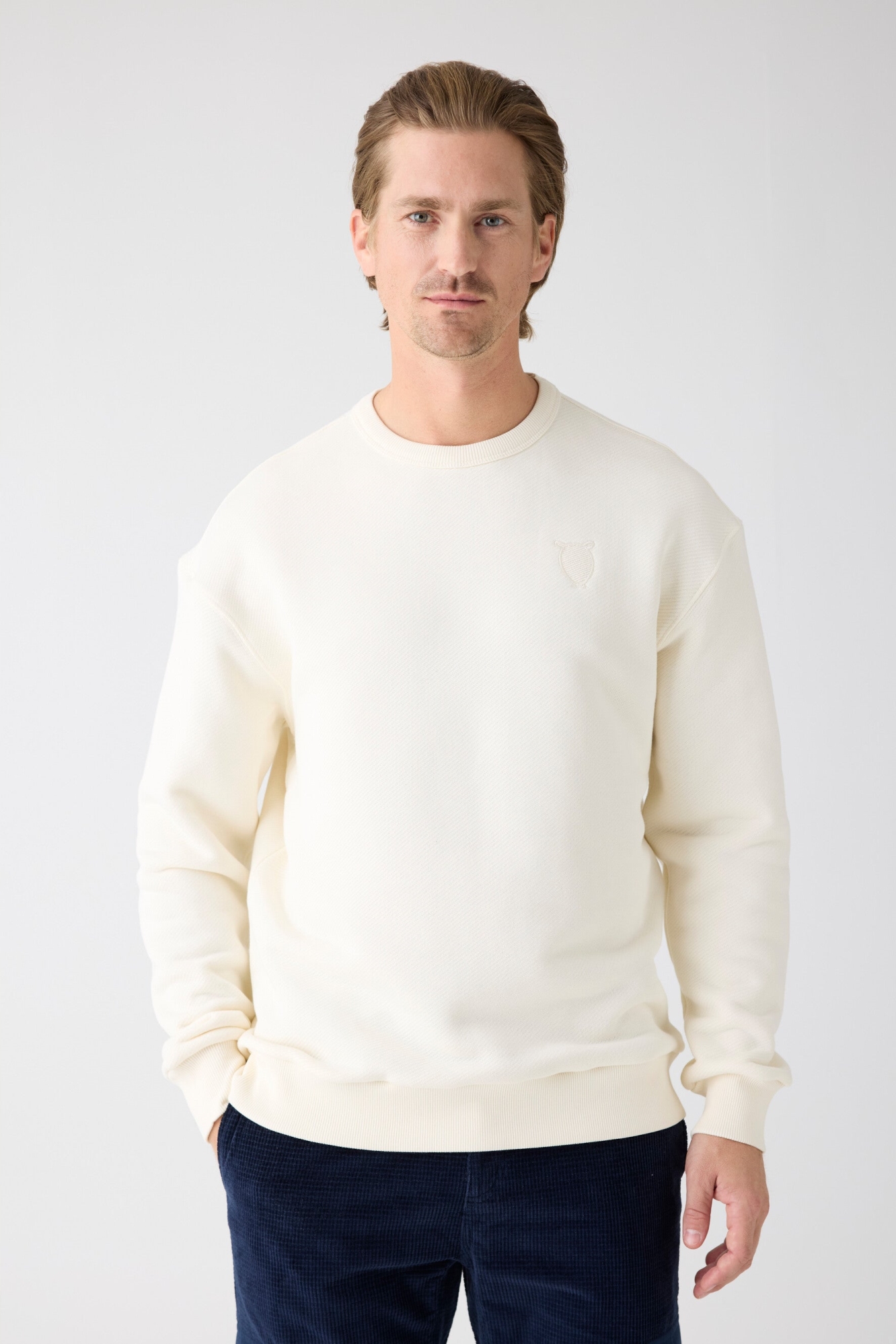 KnowledgeCotton Apparel mannen vegan Sweatshirt Borst Borduurwerk Zilverreiger Wit