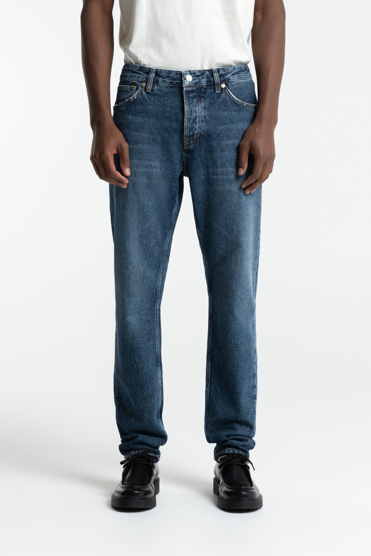 Kings of Indigo mannen vegan Jeans Jerrick Zintare Donker