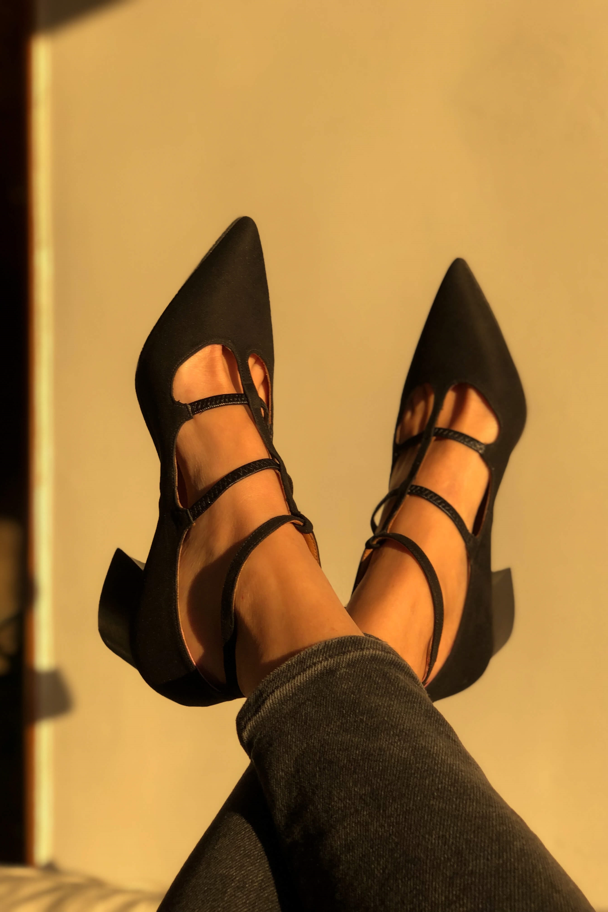 Momoc  Pumps Wednesday Midi Zwart