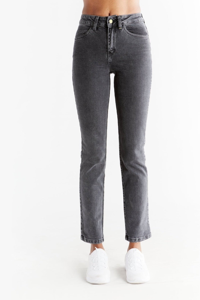 Evermind  Rechte Jeans In Koolstofgrijs