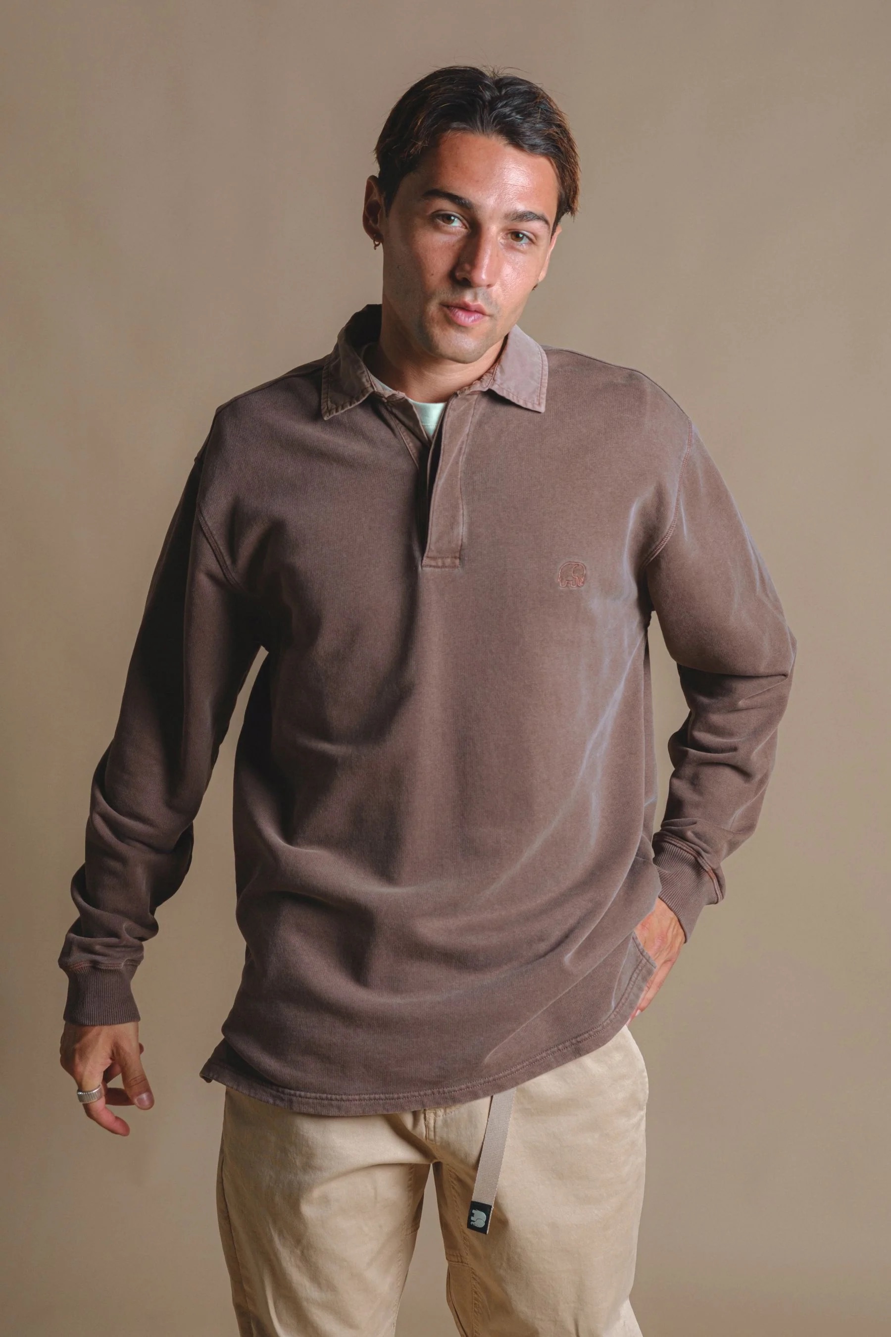 Trendsplant mannen vegan Polo Trui Carvalho Pigment Kastanjebruin