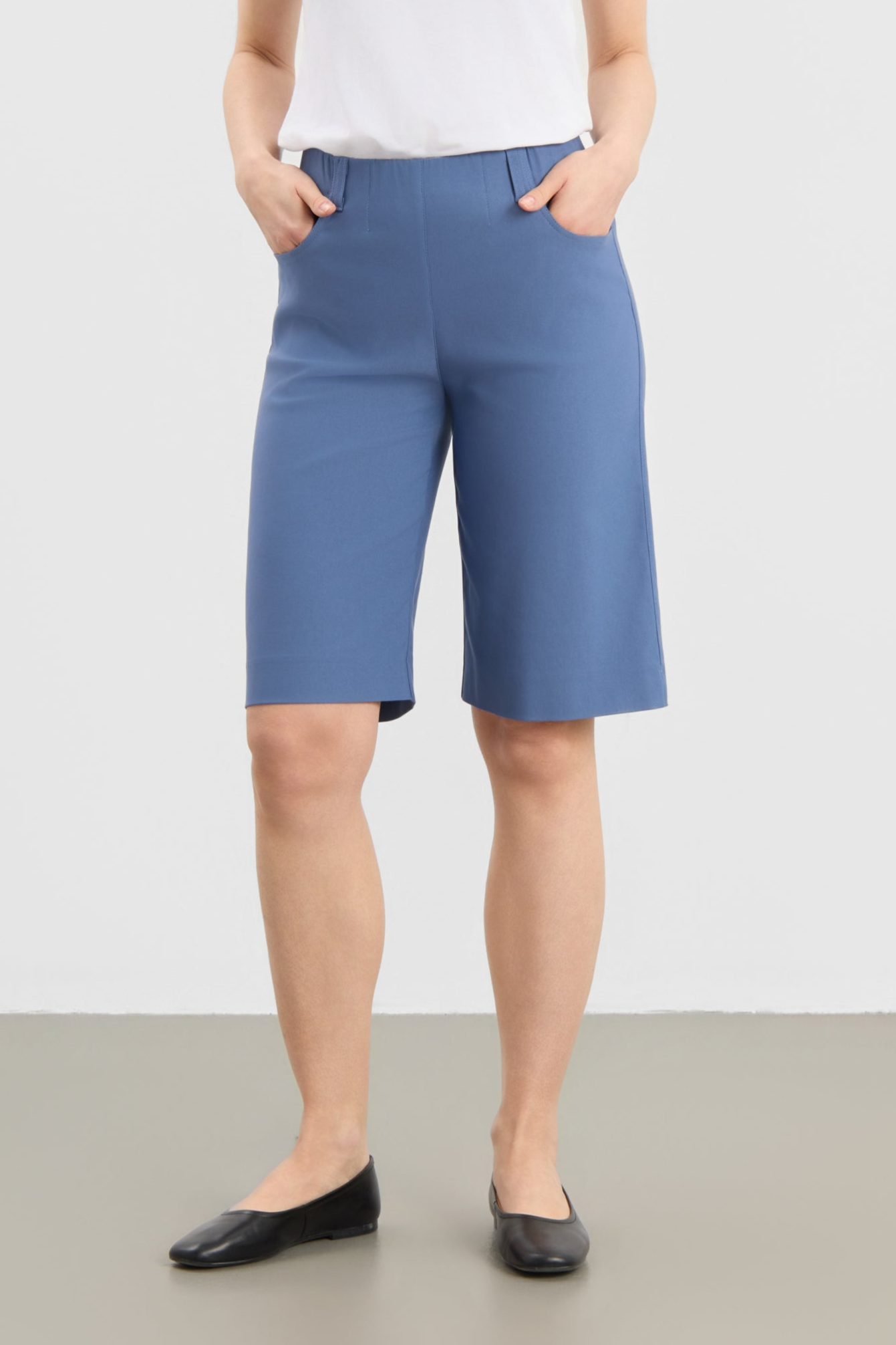 LAURIE  Donna Losse Shorts In Blauw