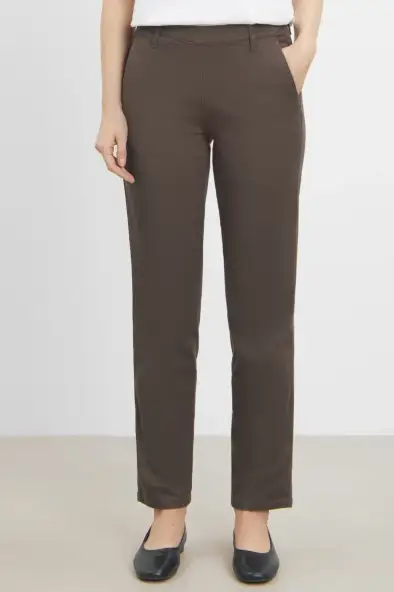 LAURIE  Taylor Broek, Normale Korte Lengte, Bruin