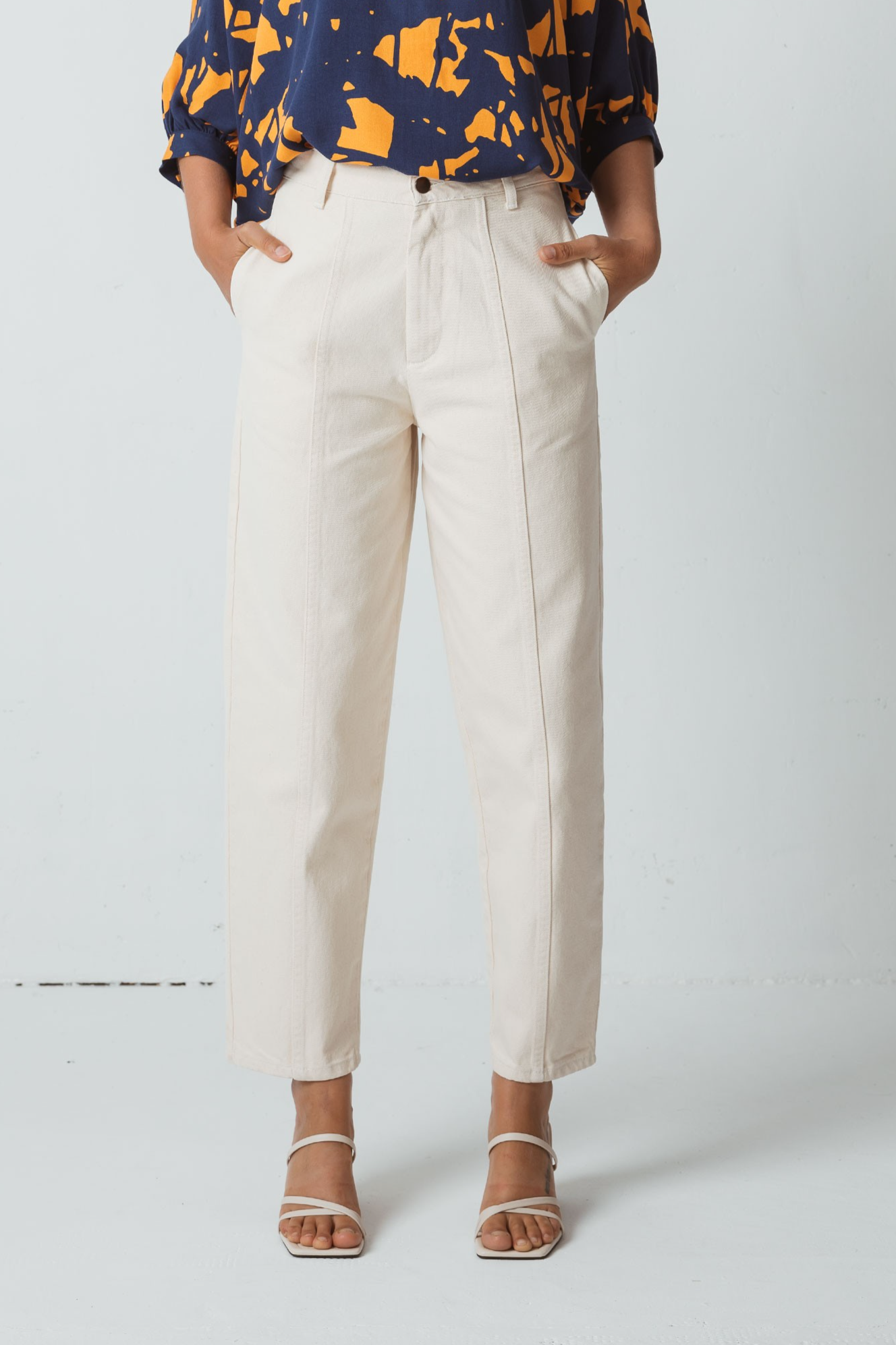 SKFK  Broek Ekia Wit