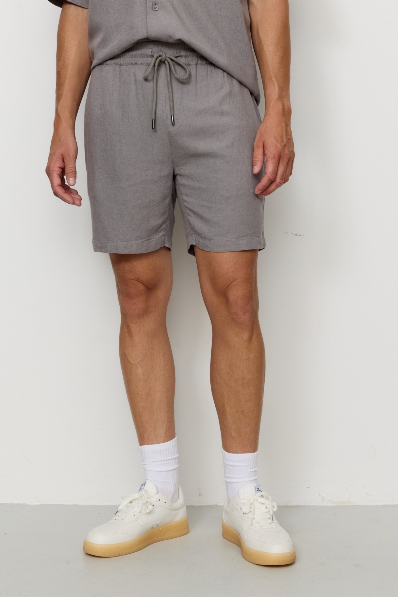 Recolution mannen vegan Shorts Curry Greige