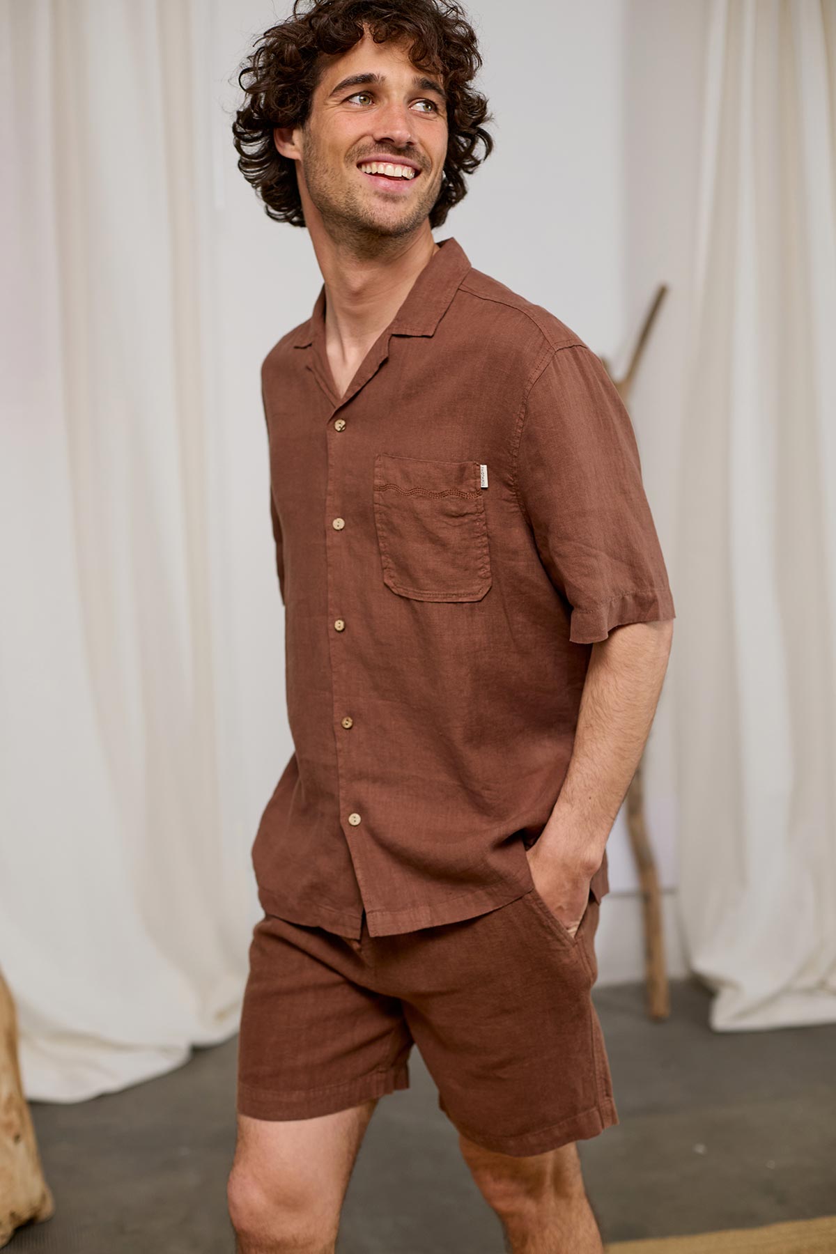 TWOTHIRDS mannen vegan Shirt Makakilo Mocha Brown