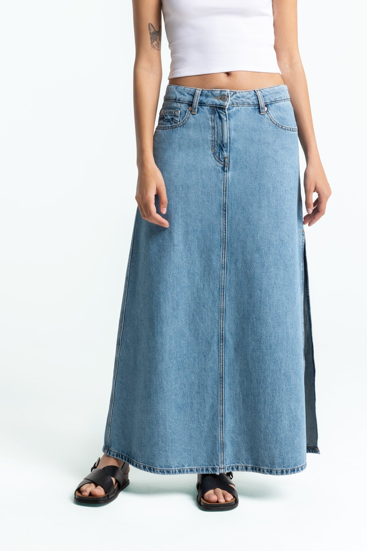 Kings of Indigo  Rok Amirah Blue Reef Mid