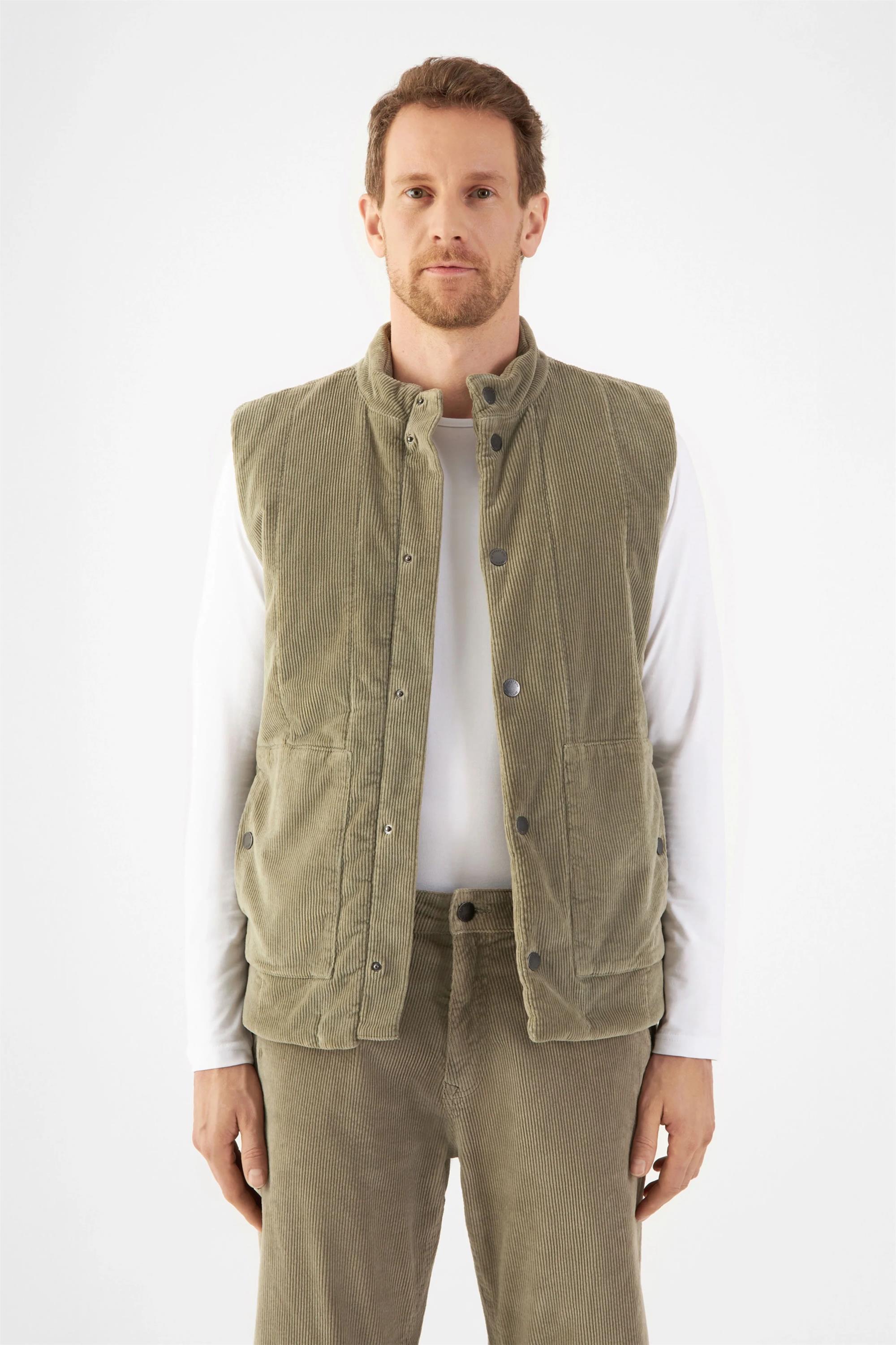 Dawn mannen vegan Vest Kashew Sage Green