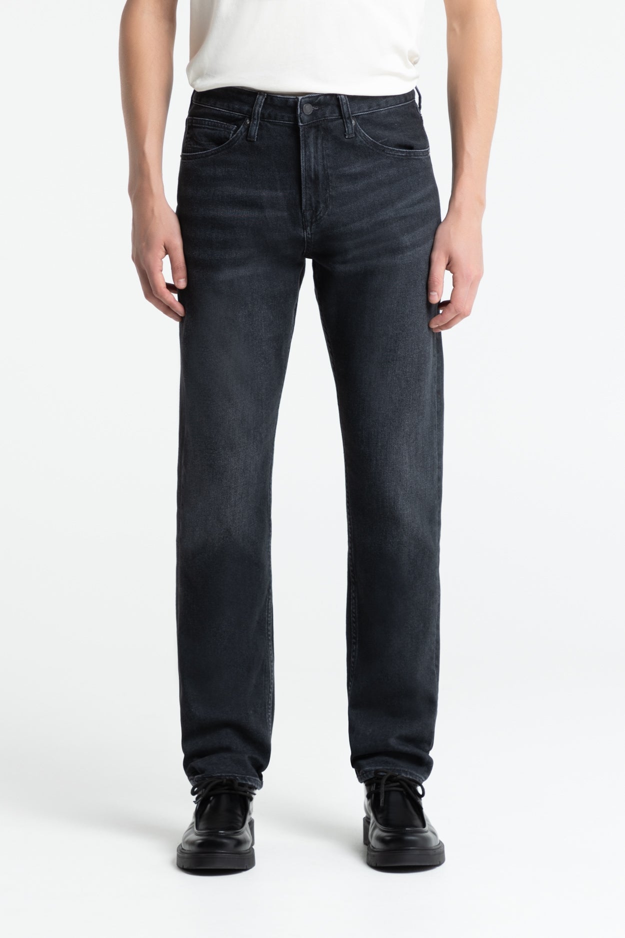 Kings of Indigo mannen vegan Jeans Addo Zwart