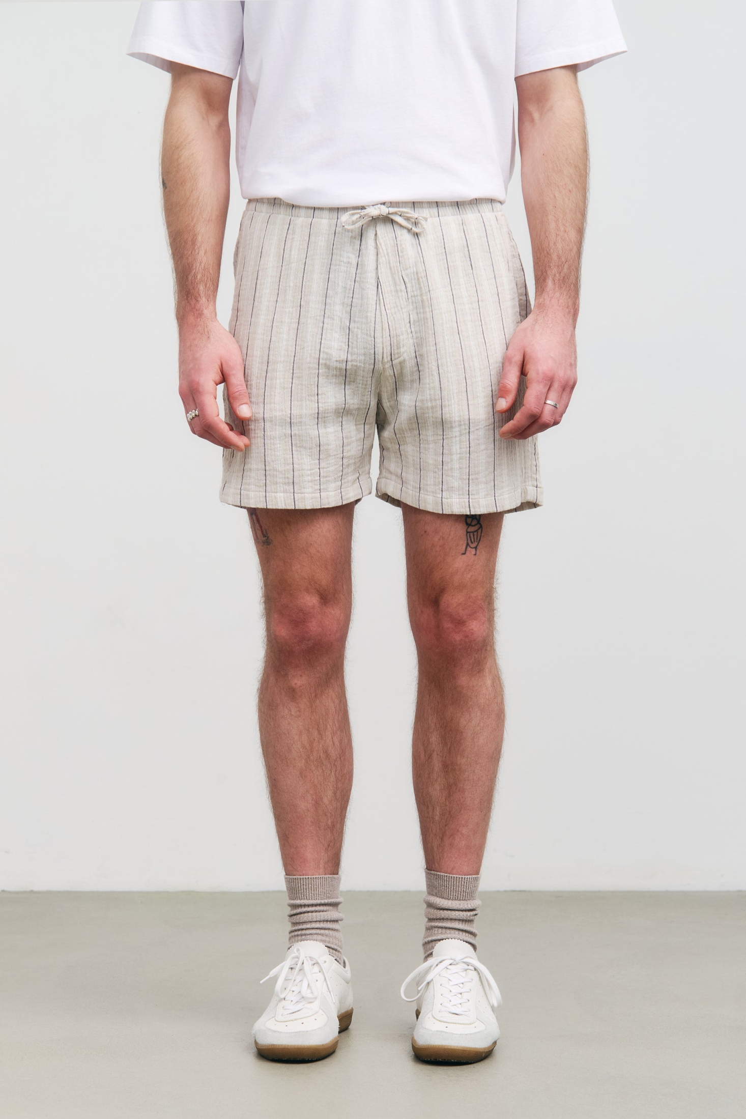 Rotholz mannen vegan Shorts Van Mousseline Met Zandkleurige Strepen