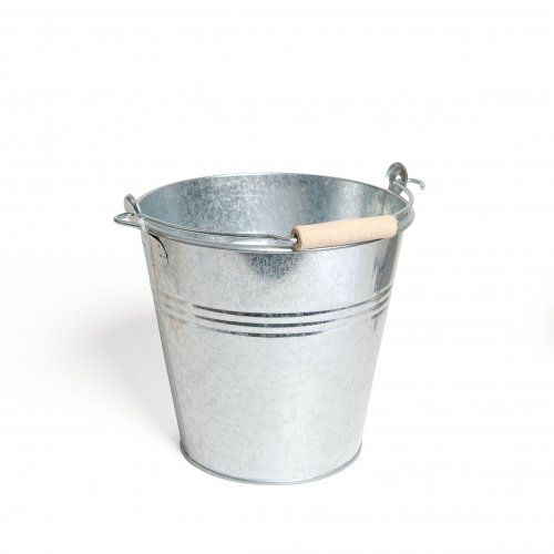 Emmer met beukenhouten handvat, zink, 6 liter