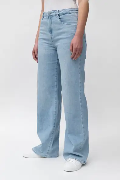 Dawn  Dew Flared Soft Denim Klassiek Lichtblauw