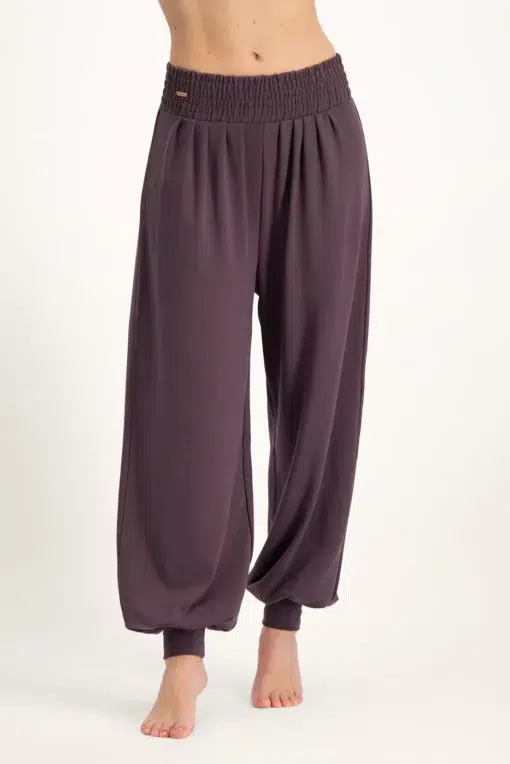 Jaya Yoga Harembroek – Berry