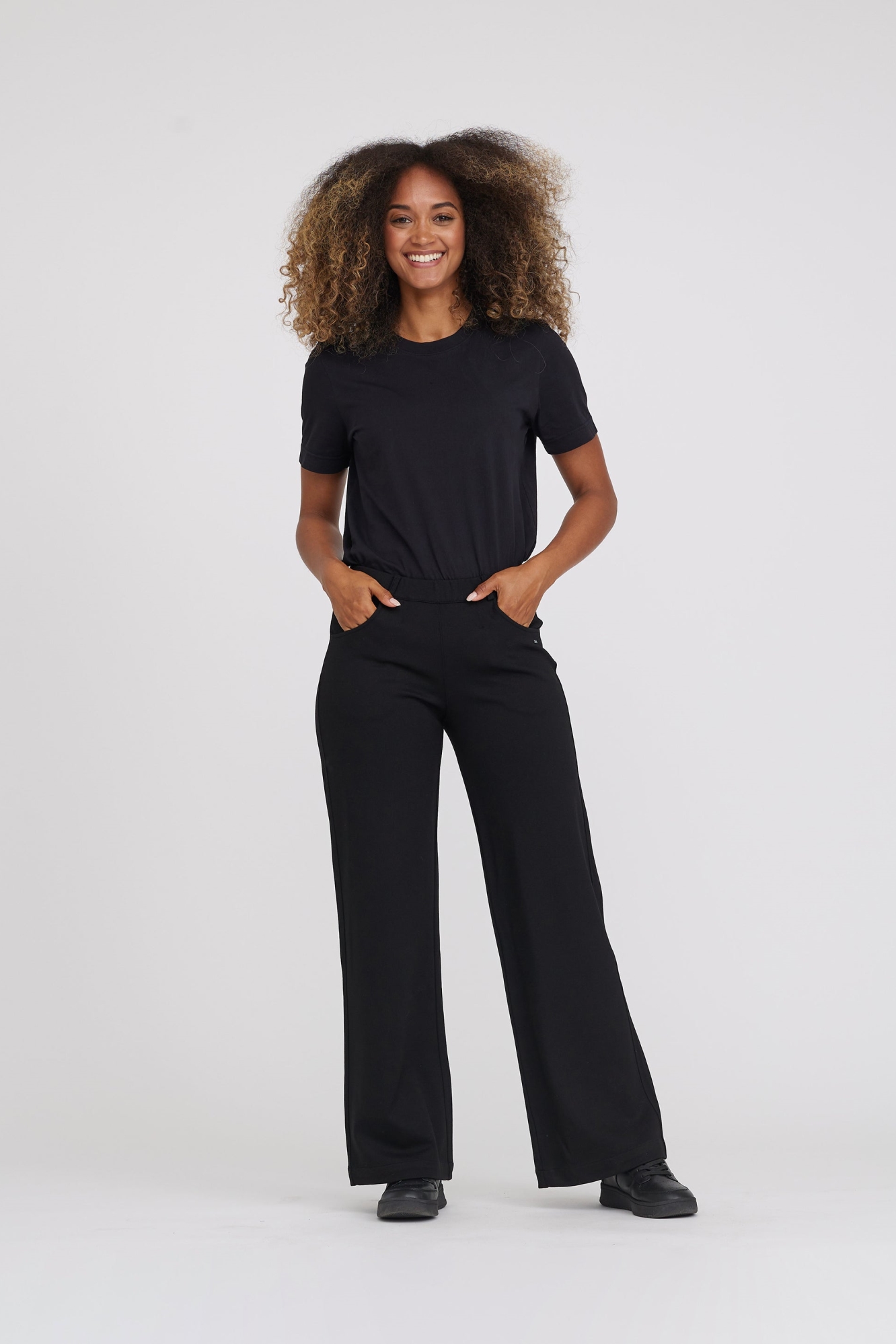 LAURIE  Broek Donna Loose Sl Zwart