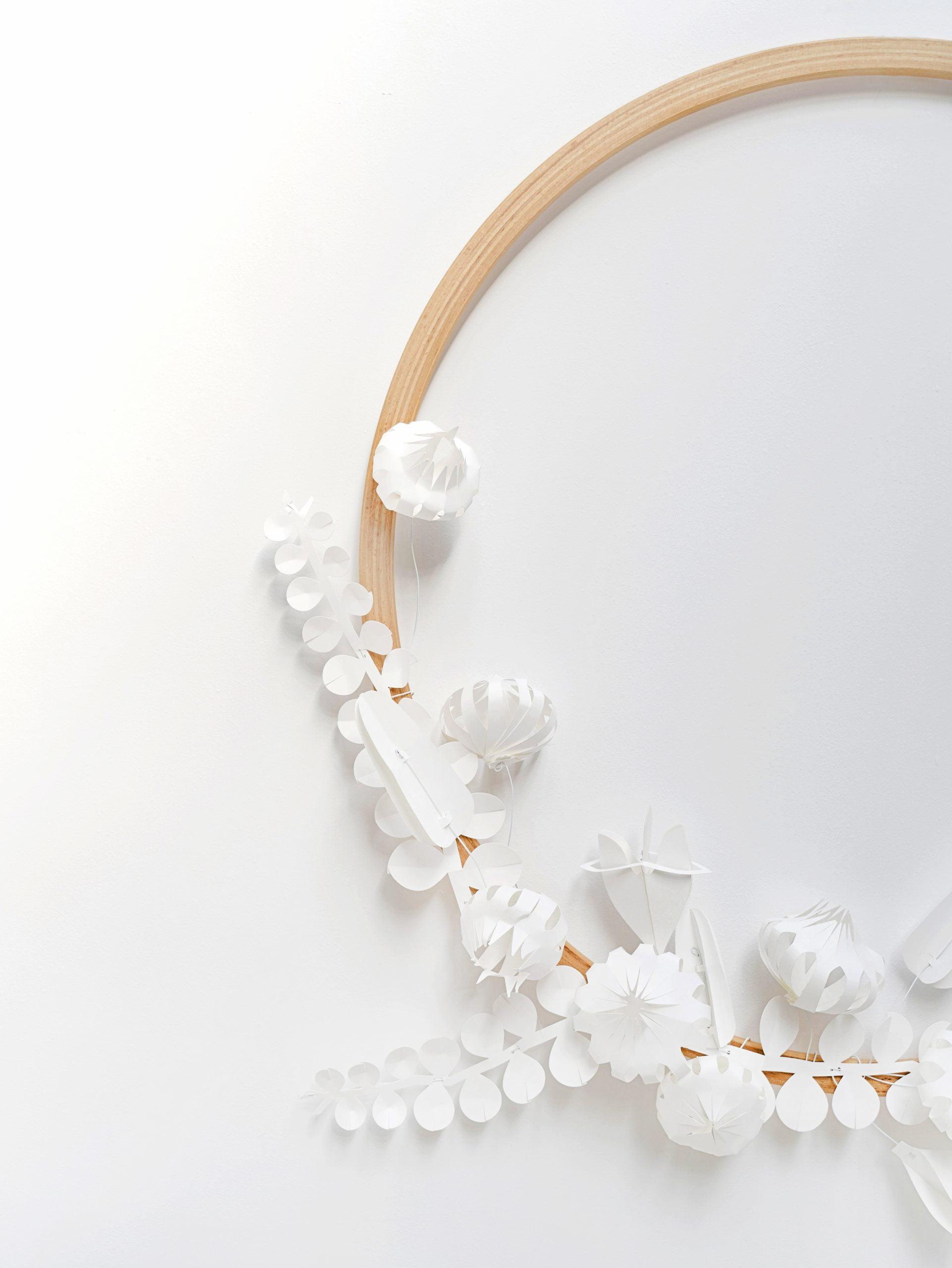 FIELD flowers – large White