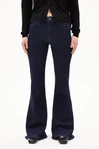 ARMEDANGELS  Jeans Flared Anamaa Maggiore Navy