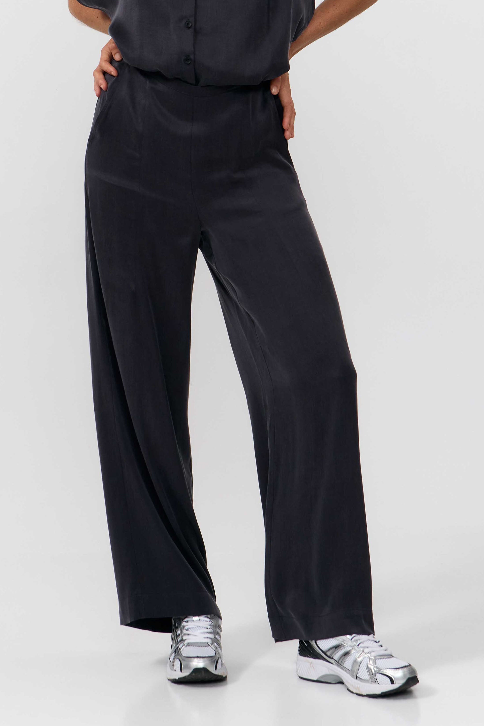 SUITE13LAB  Broek Luna Donkergrijs