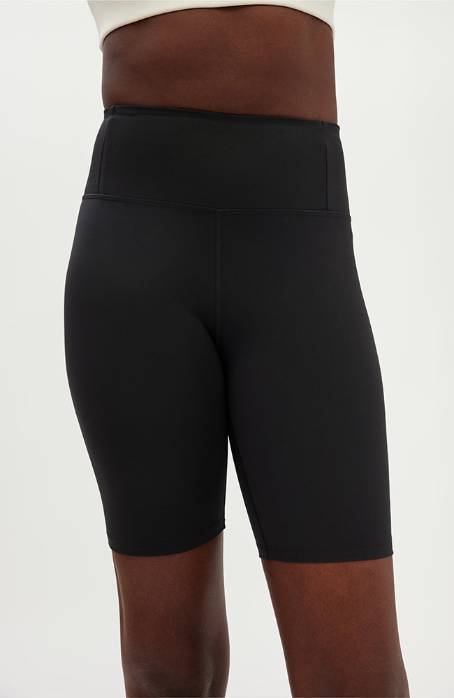 Float high-rise bike shorts black