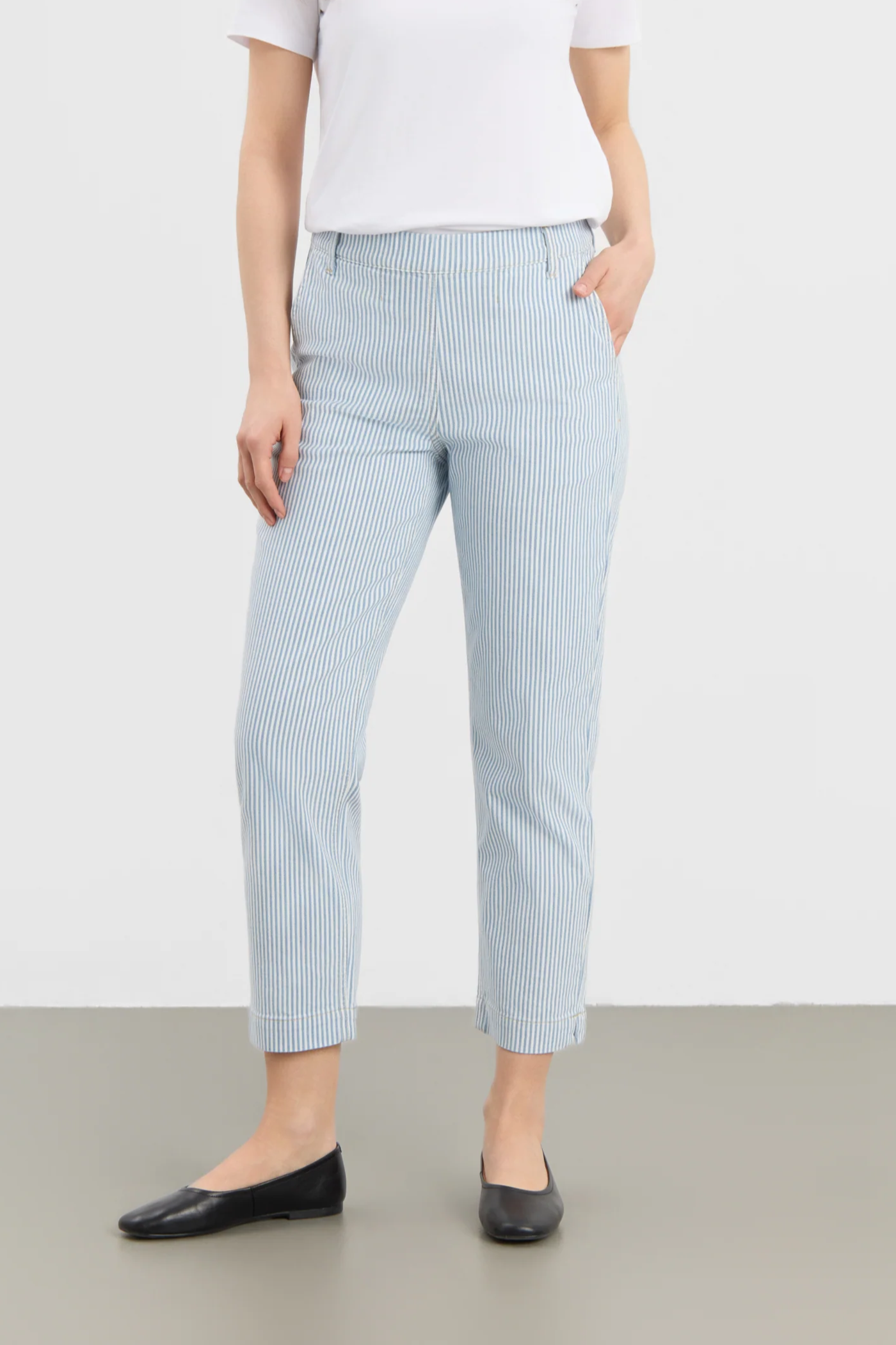 LAURIE  Broek Taylor Regular Cl Wit/Blauwe Streep