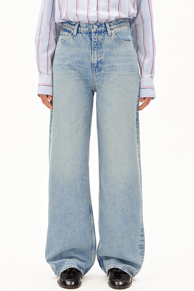 ARMEDANGELS  Jeans Met Wijde Pijpen Van Enijaa In Luchtig Blauw