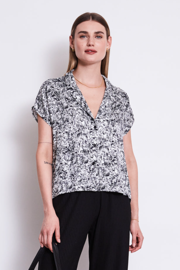 JAN 'N JUNE  Blouse Tierra Nervous Print Zwart