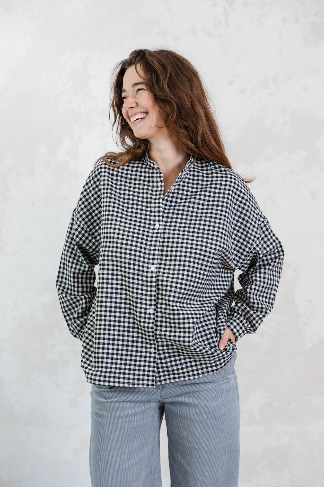 Jyoti - Fair Works  Blouse Hawali Geruit Zwart & Wit