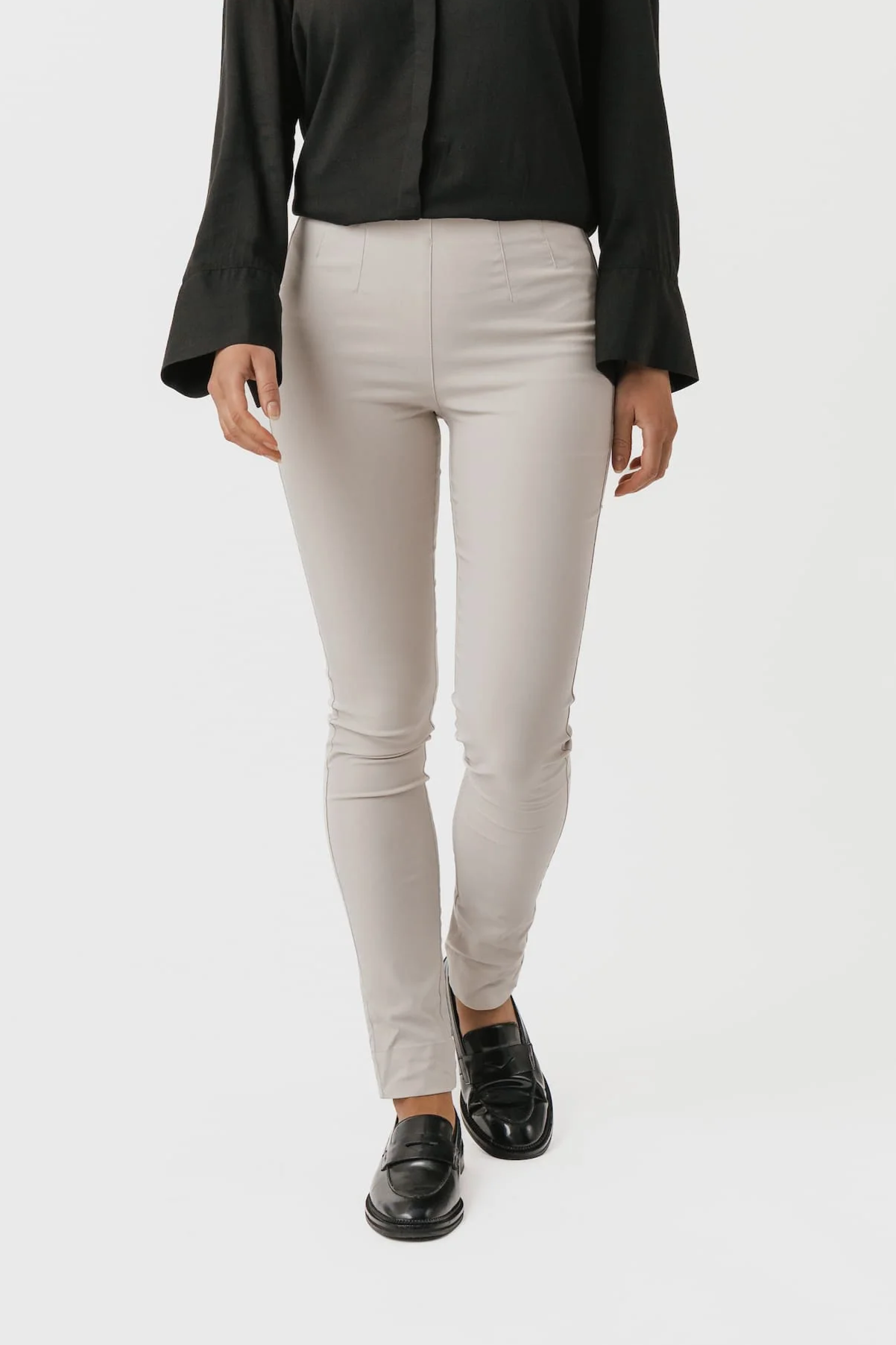 LAURIE  Broek Vicky Slim Medium Lengte Grijs Zand