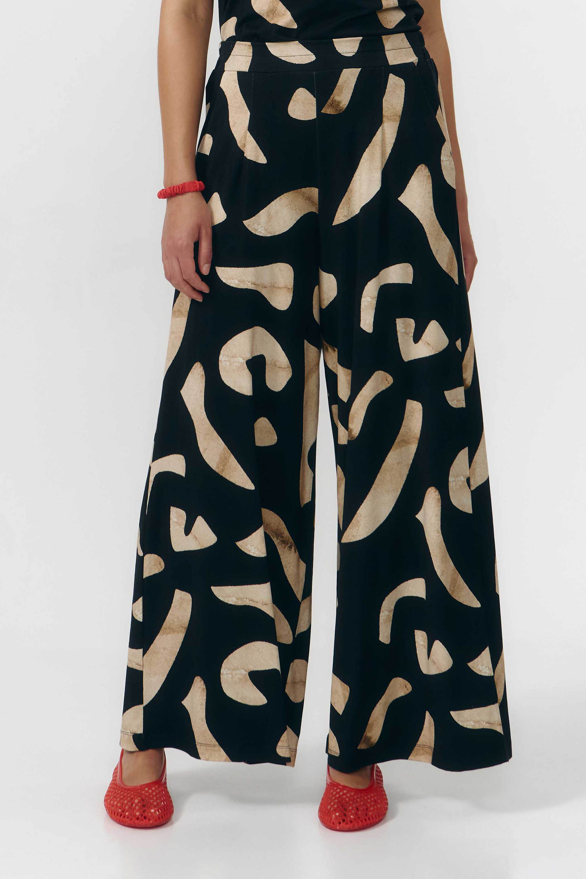 SUITE13LAB  Broek Yala Print Stones Zwart