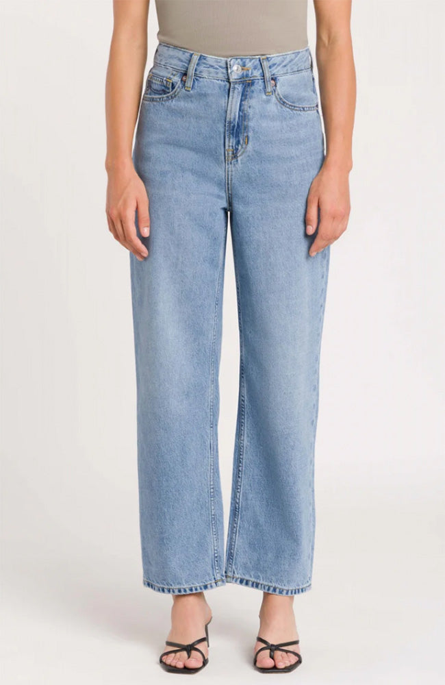 Liora light used jeans