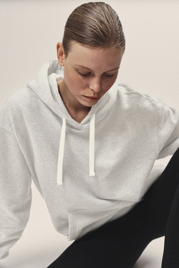 WOTE  Oversized Sweatshirt Met Capuchon Gebroken Wit