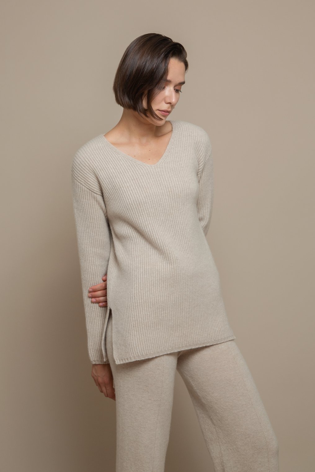 Ribbed V-neck Jumper