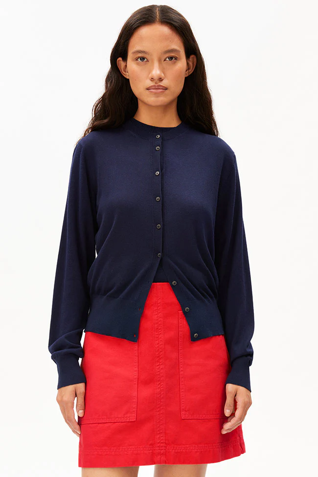 ARMEDANGELS  Fijngebreid Vest In Een Donkerblauwe Tint.