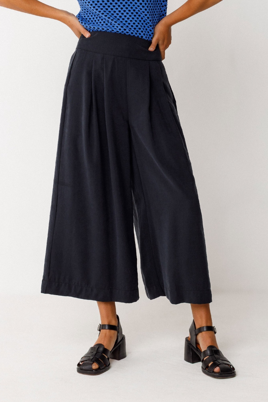 SKFK  Broek Met Wijde Pijpen Enetz Zwart