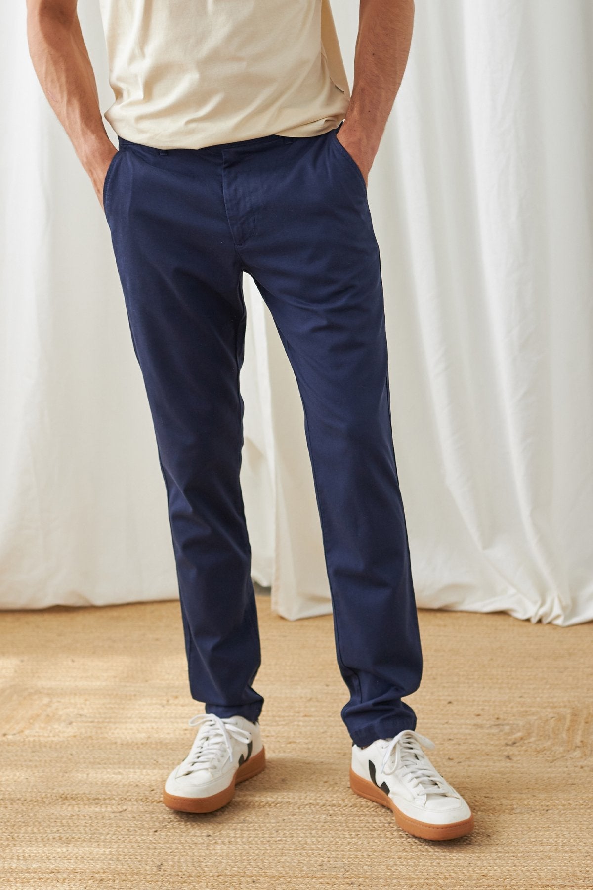 TWOTHIRDS mannen vegan Chinos Yapes Marineblauw