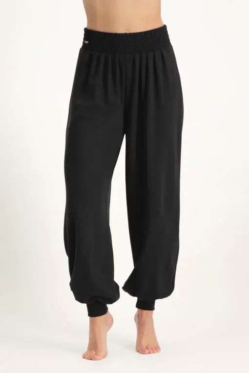 Jaya Yoga Haremshose – Onyx Black