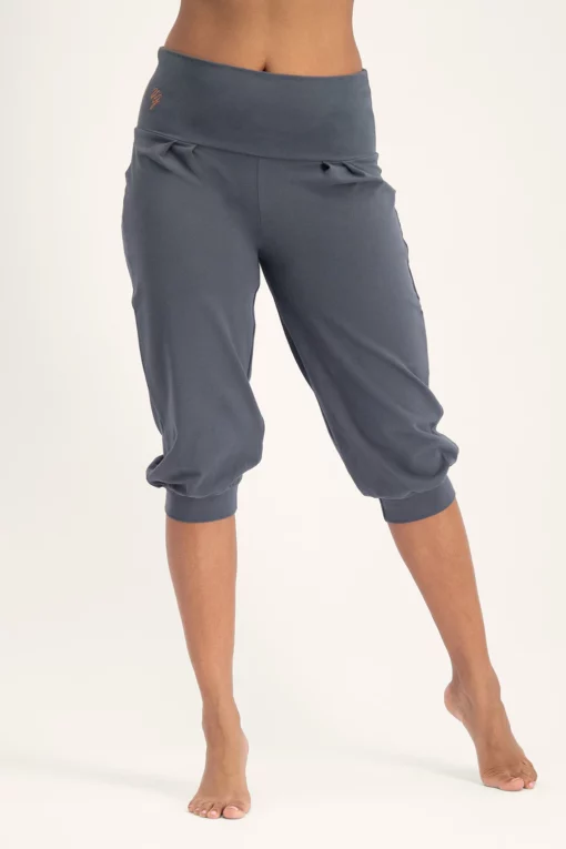 Sukha Yoga Capri – Ash