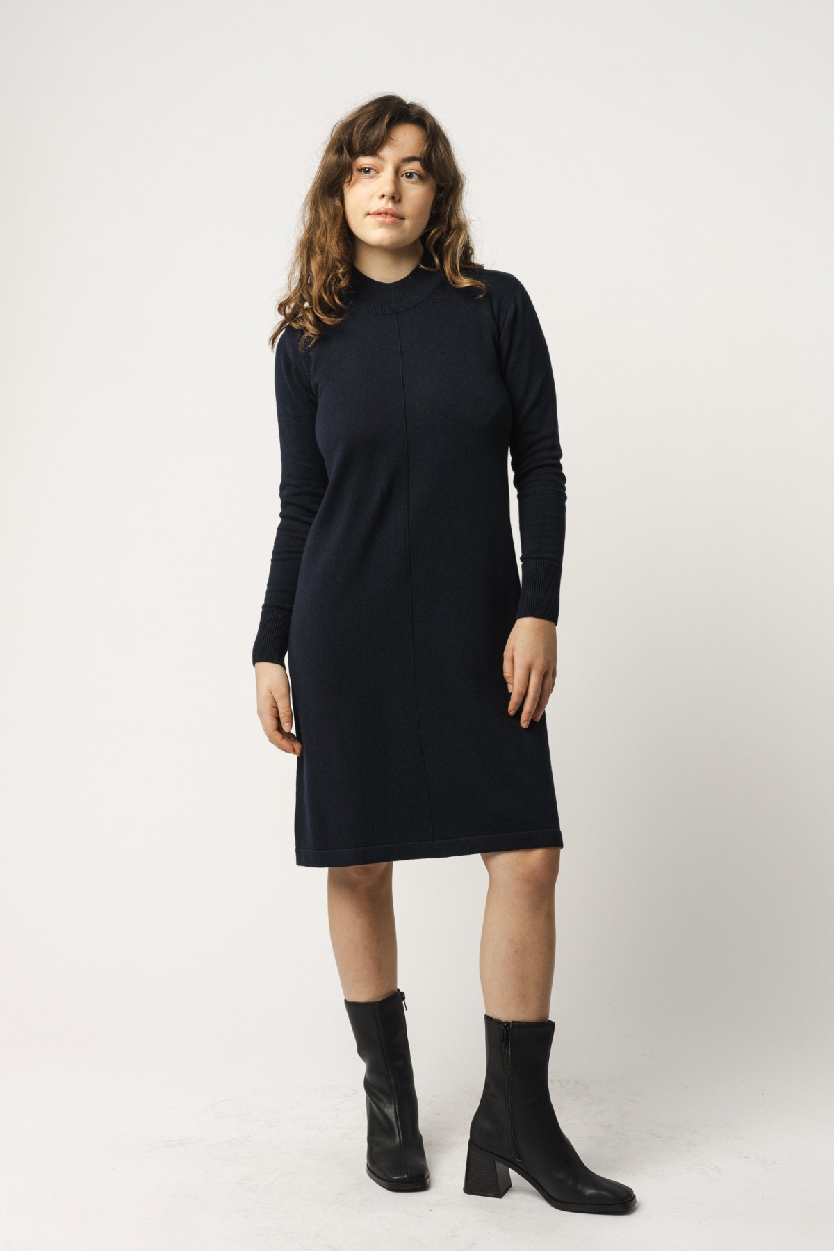 MELA  Jurk Basic Fine Knit Harleen Marineblauw