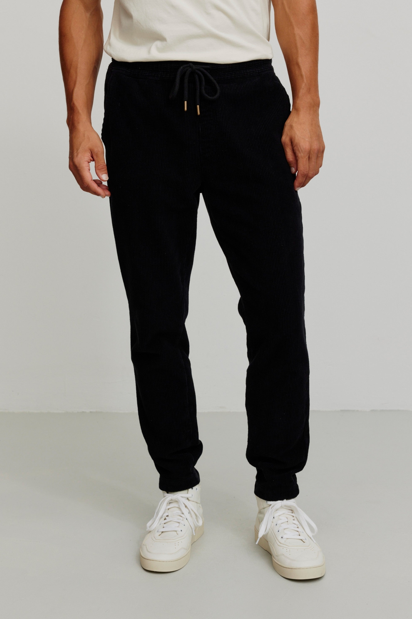 Recolution mannen vegan Sweatpants Chino Corduroy Cyperus Zwart