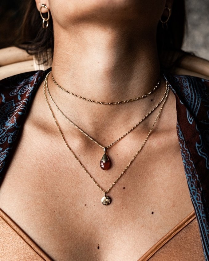 TAJ  Necklace Chessa Goud