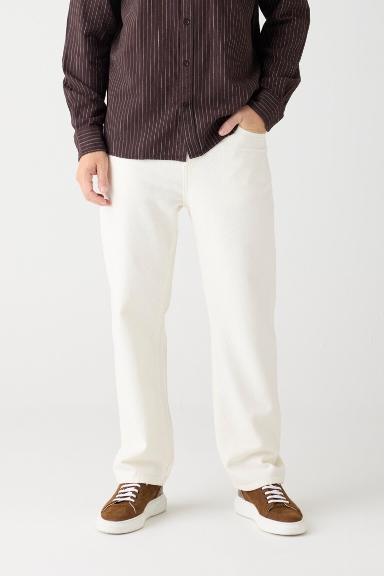 KnowledgeCotton Apparel mannen vegan Broek Wijd Twill Flint Egret Wit