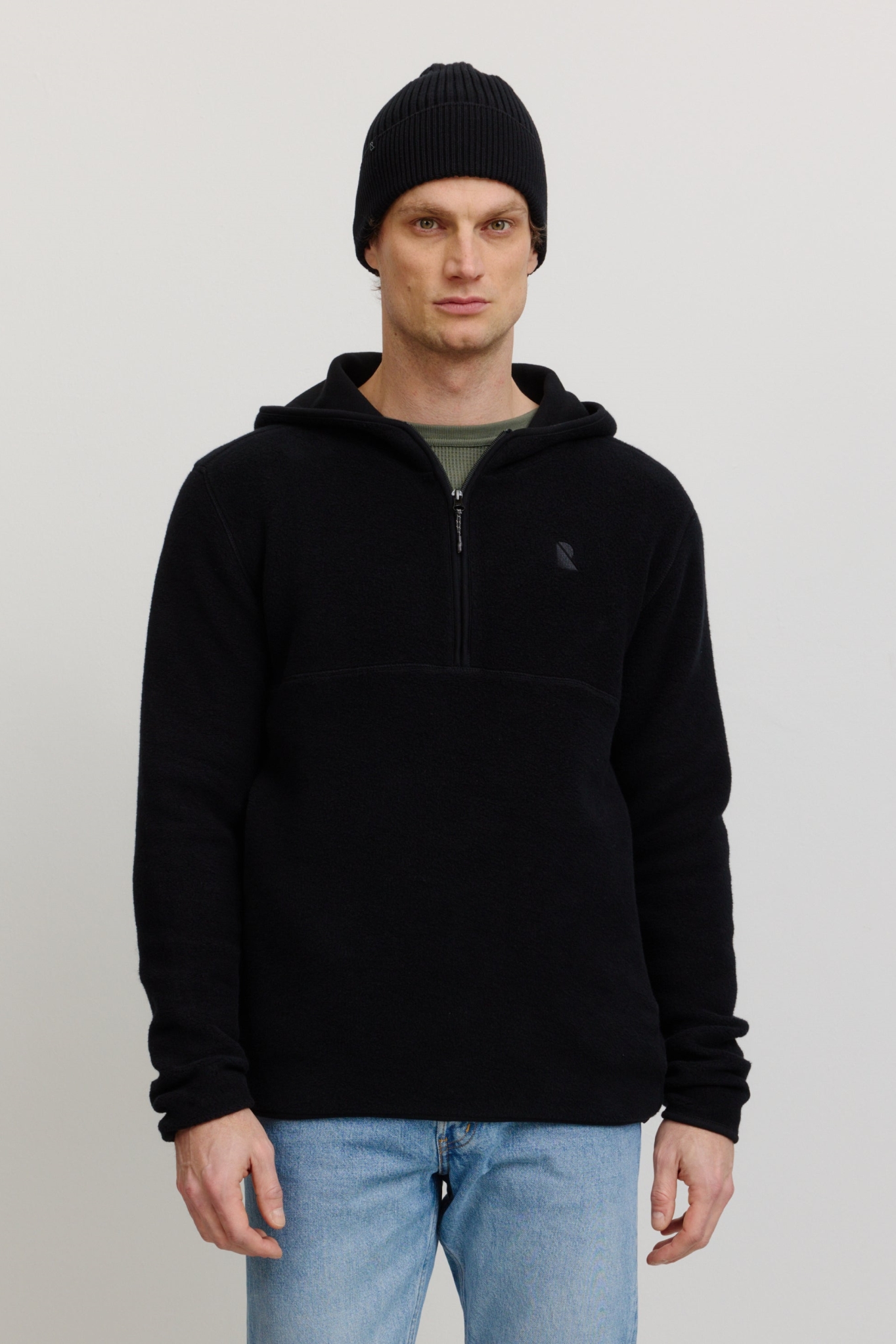 Recolution mannen vegan Hoodie Caimito Zwart