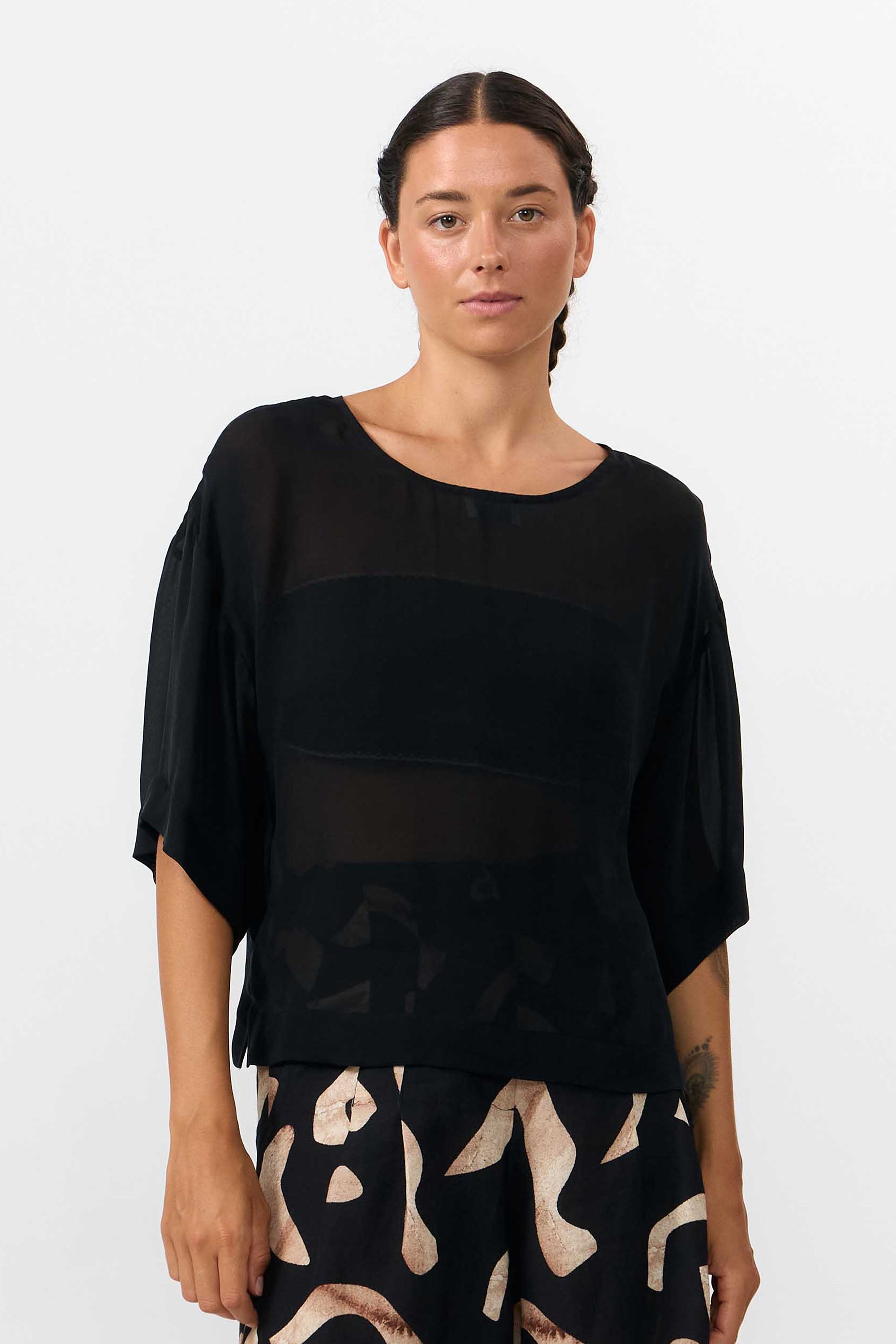 SUITE13LAB  Blouse Sella Schiffon Zwart