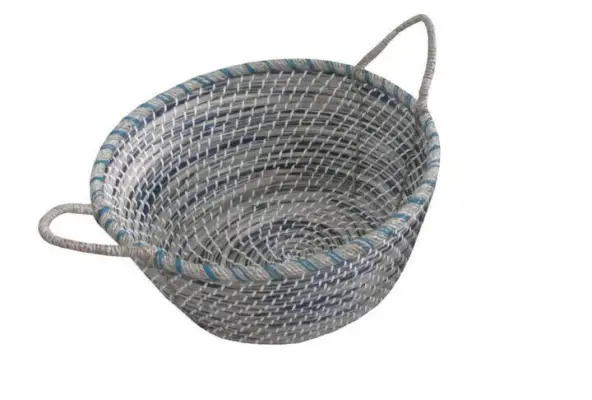 Fairtrade mand rond van Seagrass 37 x 17 - blauw/wit