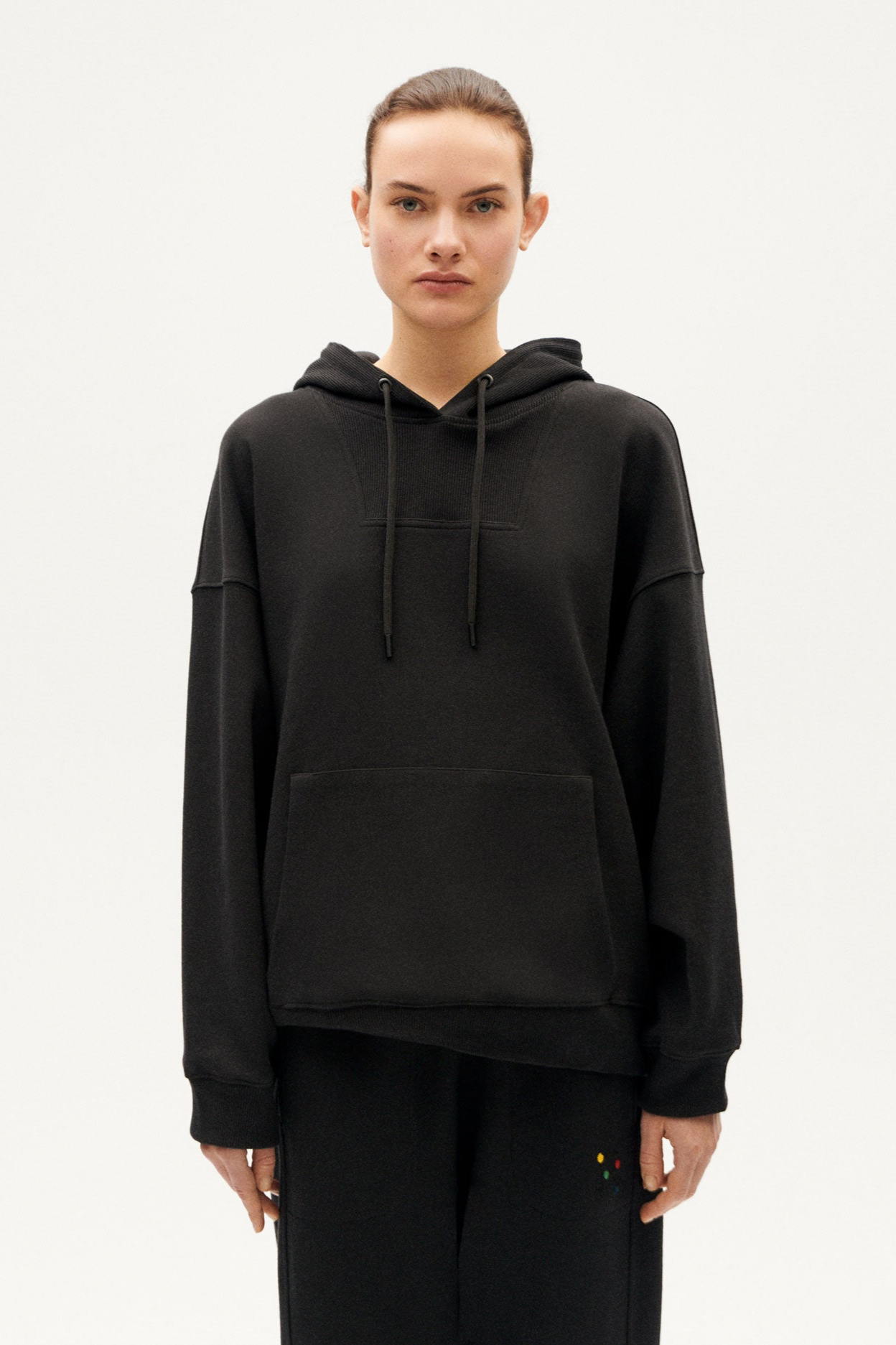 Thinking MU Andrea Hoodie Zwart