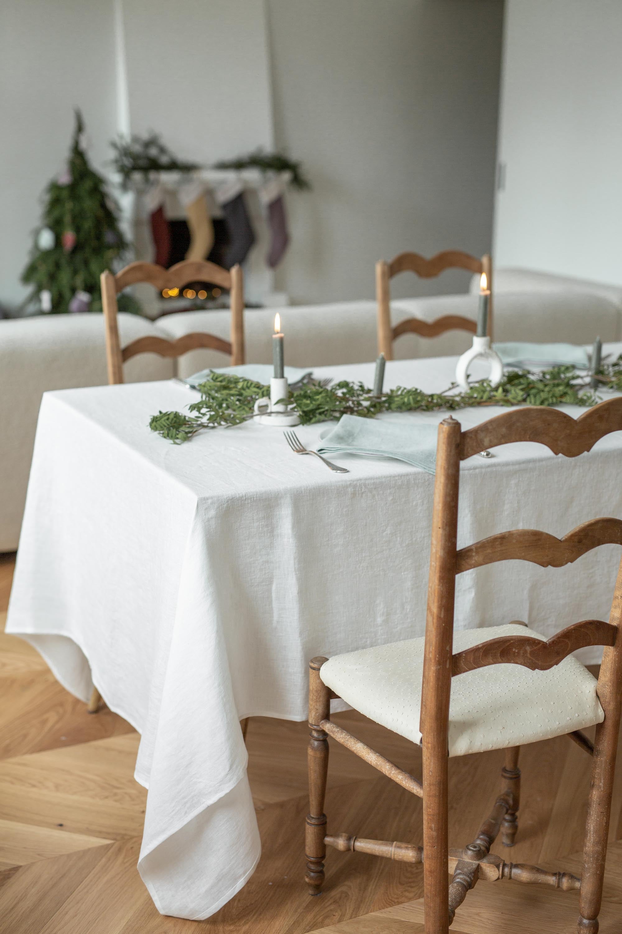 AmourLinen  Linnen Tafelkleed Wit
