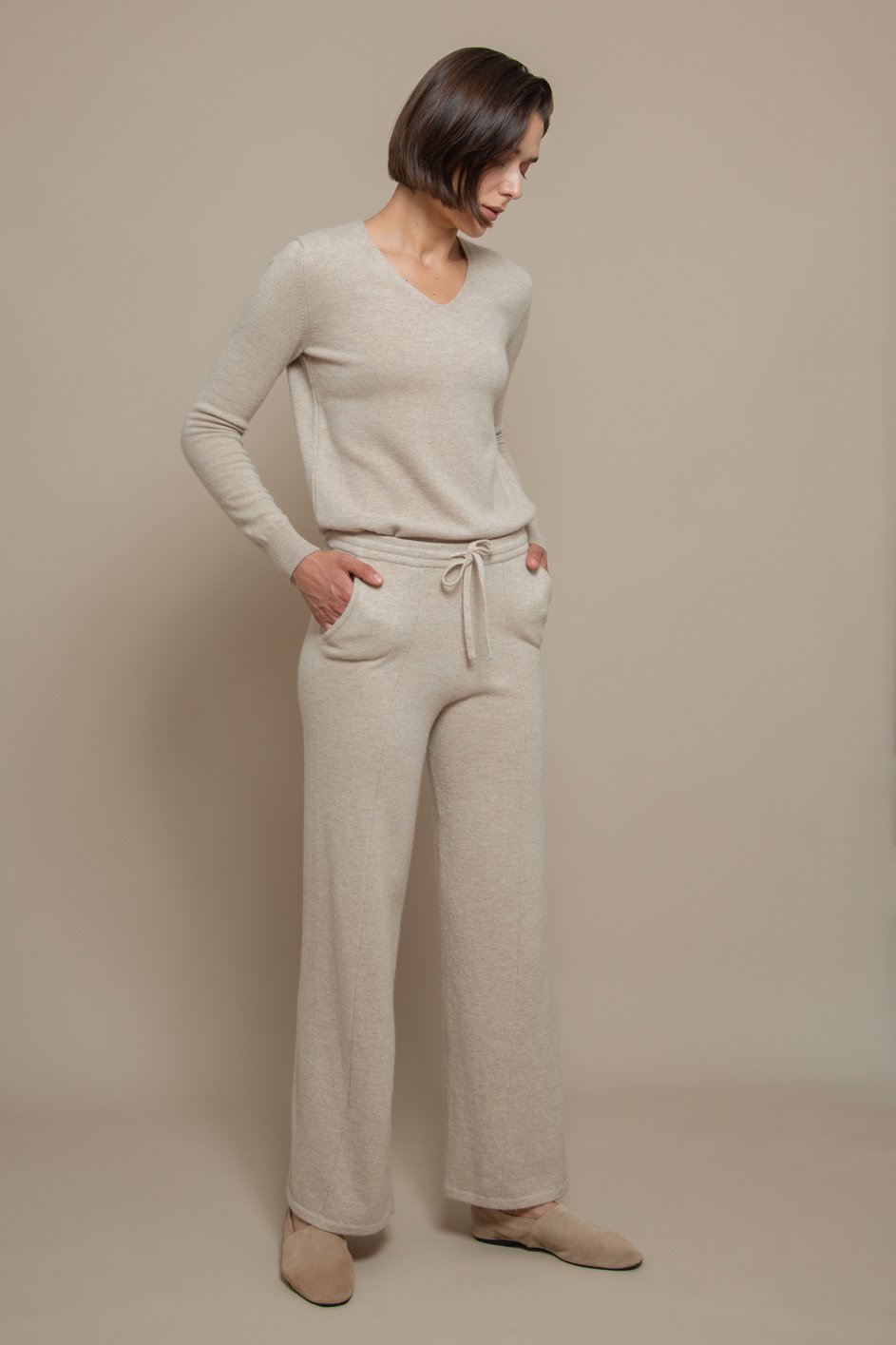 Wide-leg Knit Tousers