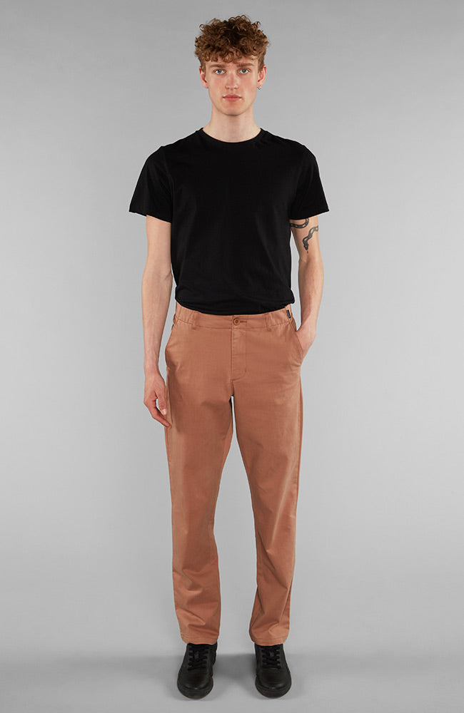 DEDICATED mannen vegan Chino Woodsmoke Bruin